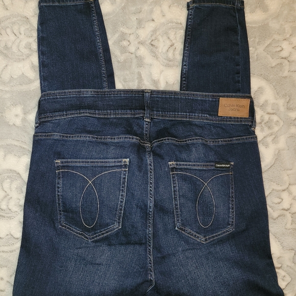 Calvin Klein Jeans - Picture 4 of 4